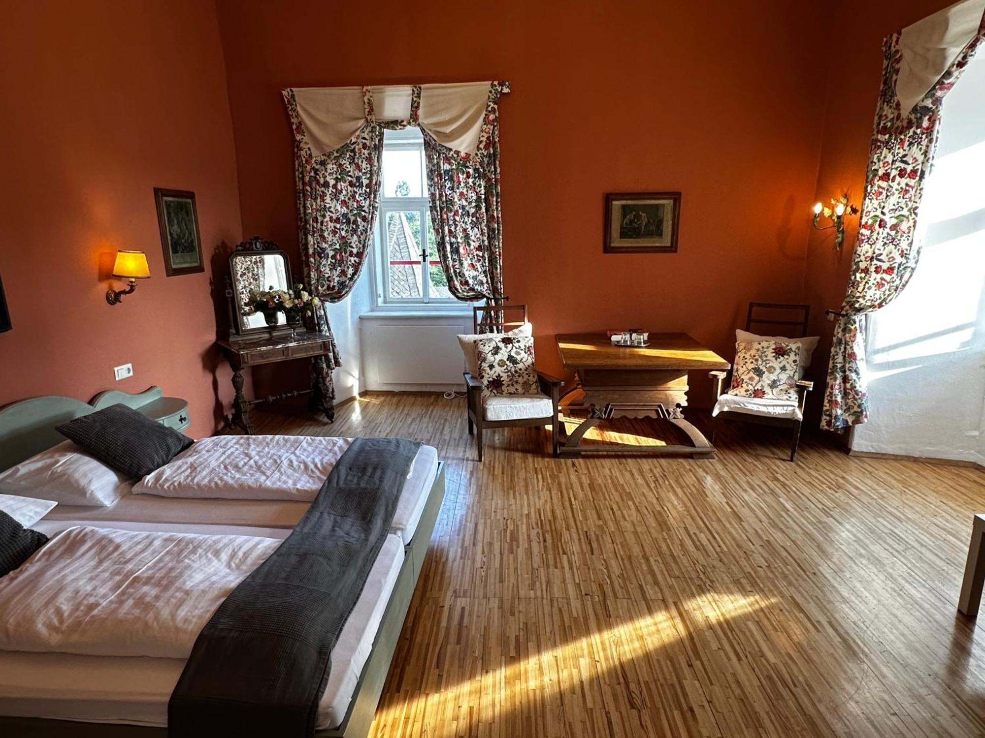 Schloss Moosburg Gaestehaus Экстерьер фото